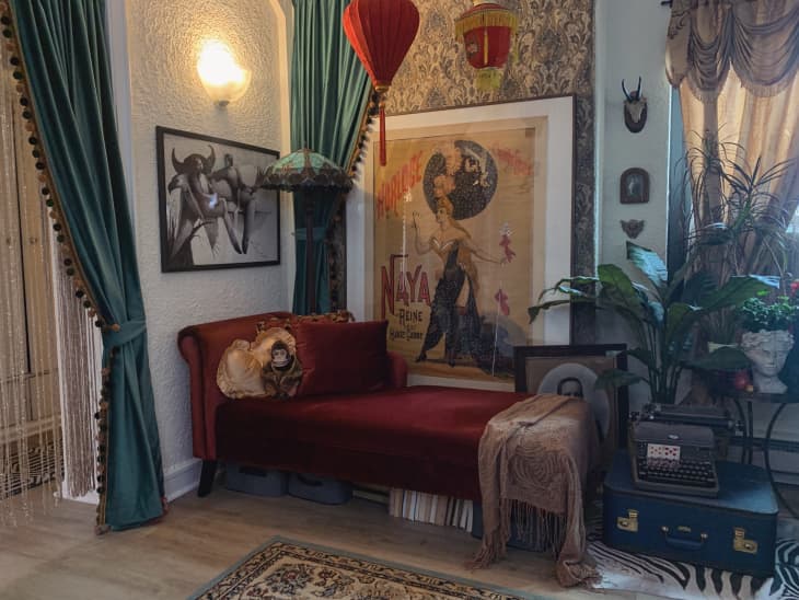 Artist Katelan Foisy Chicago Rental Apartment Photos Apartment Therapy